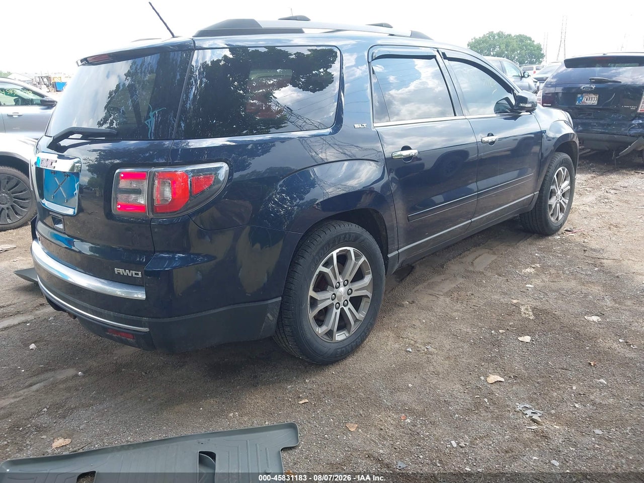 2015 GMC ACADIA SLT · 4/11
