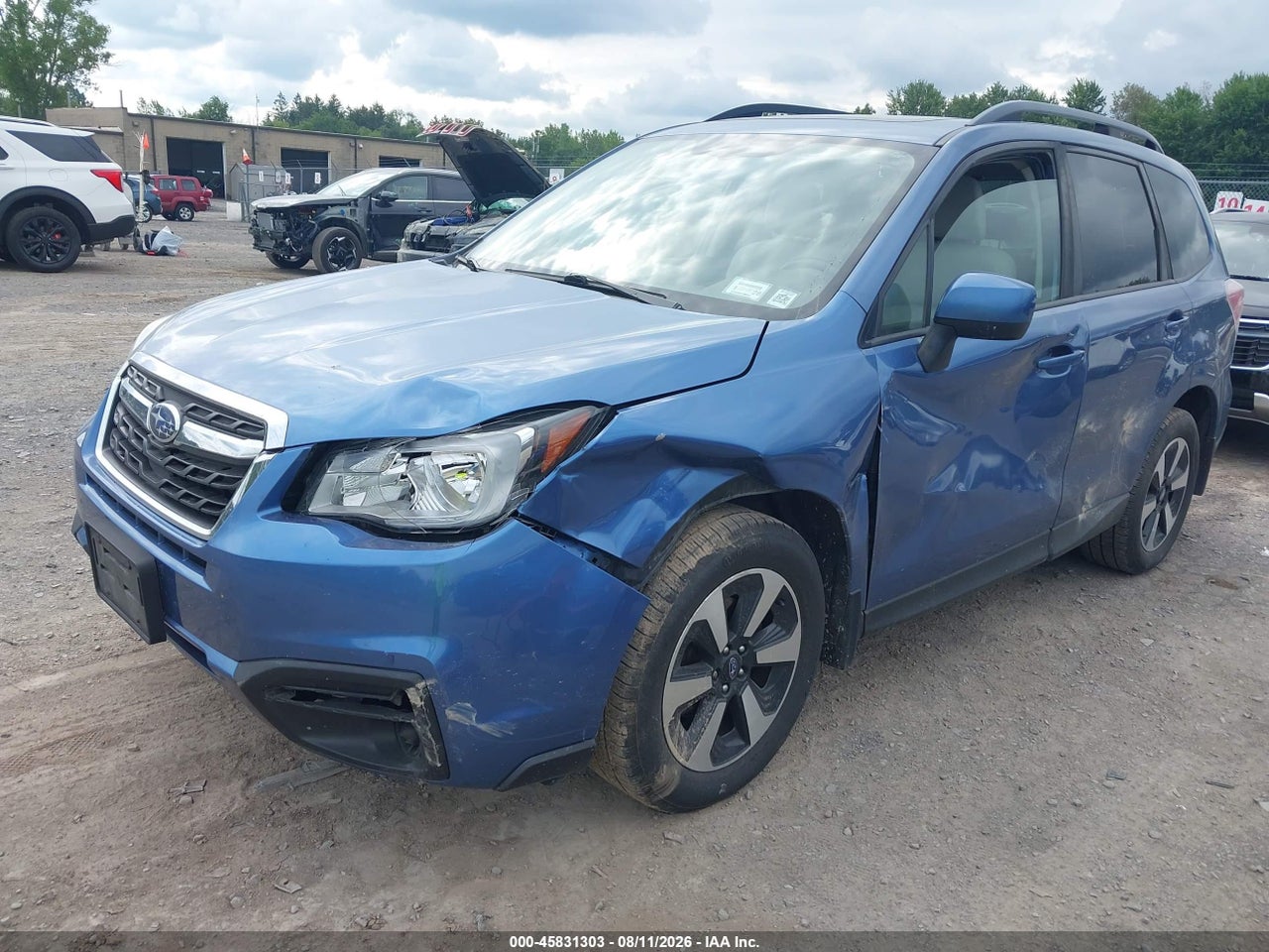 2017 SUBARU FORESTER 2.5I PREMIUM · 2/11