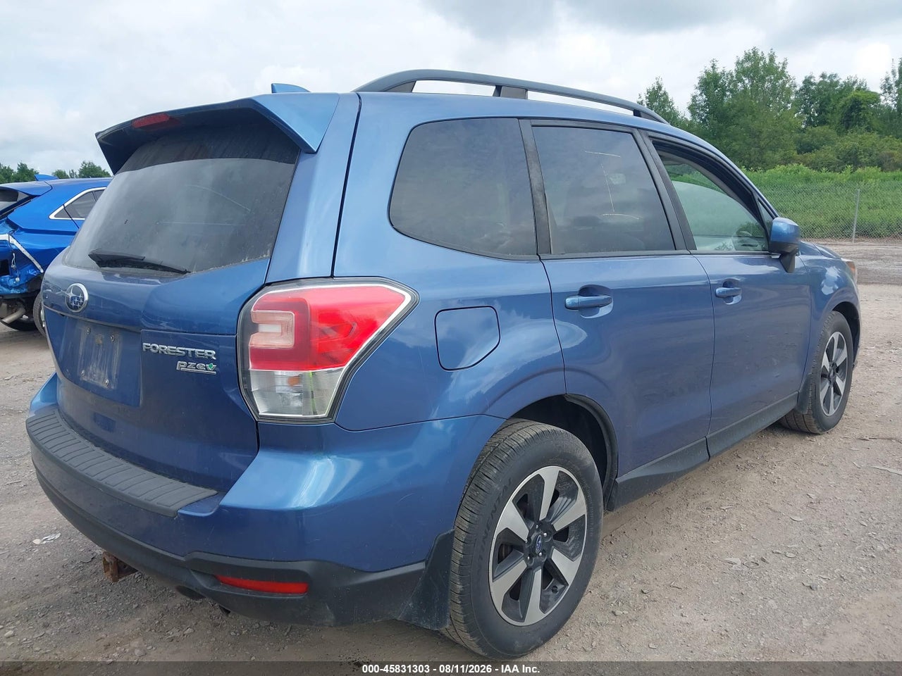 2017 SUBARU FORESTER 2.5I PREMIUM · 4/11