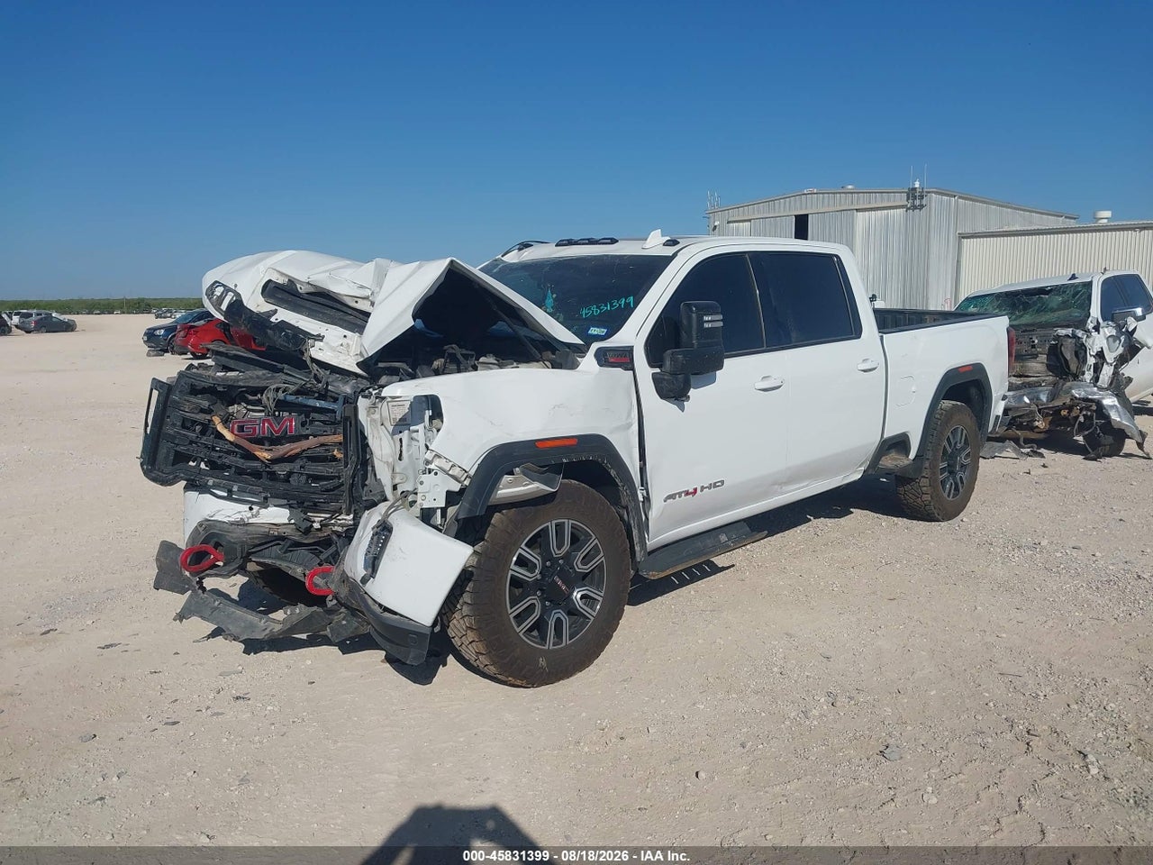 2022 GMC SIERRA 2500HD 4WD  STANDARD BED AT4 · 2/11