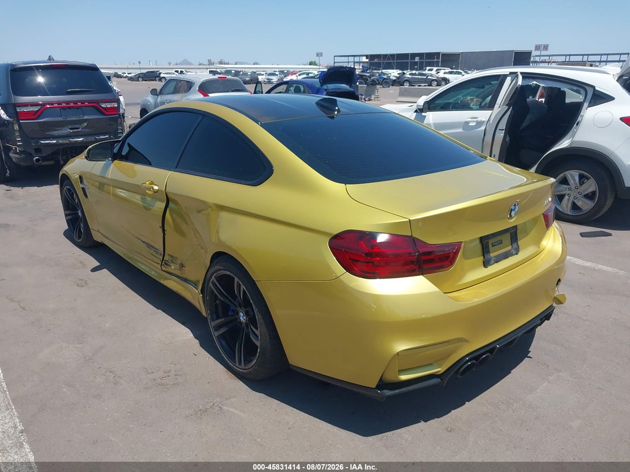 2015 BMW M4 · 3/11