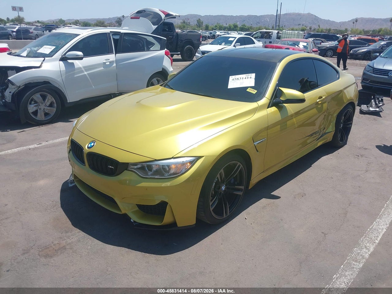 2015 BMW M4 · 2/11
