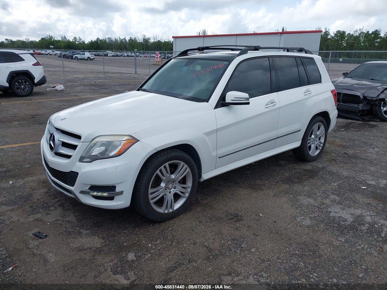 2015 MERCEDES-BENZ GLK 350 4MATIC · 2/11