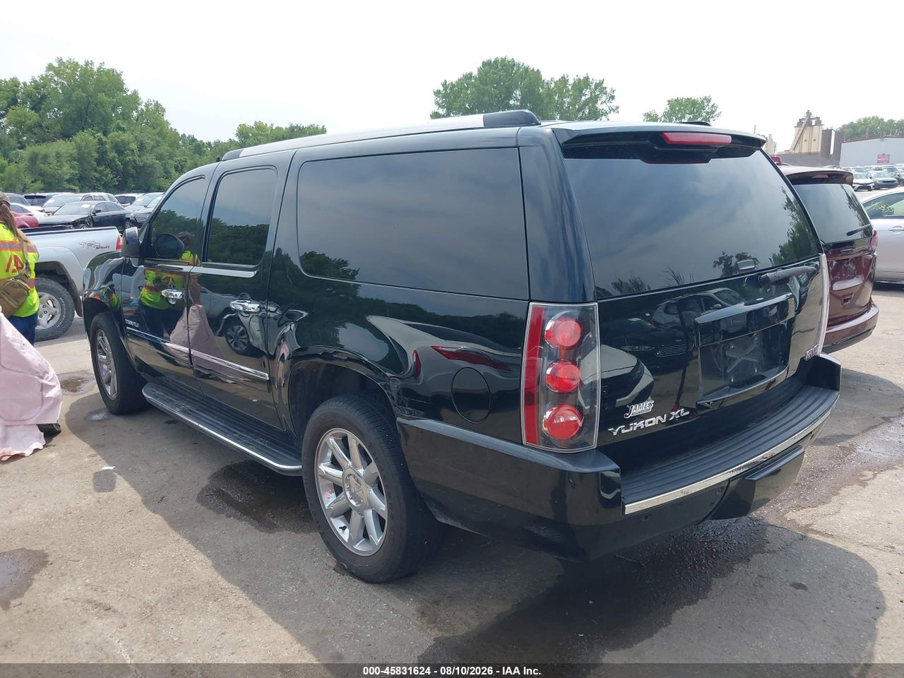 1GKS2MEF9ER****** · 2014 GMC DENALI · 3/11