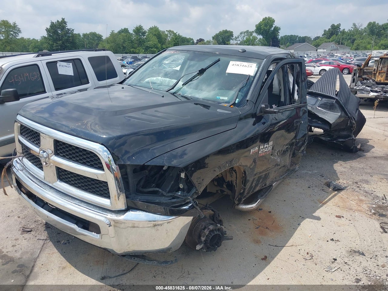 2017 RAM 2500 SLT  4X4 6'4 BOX · 6/10