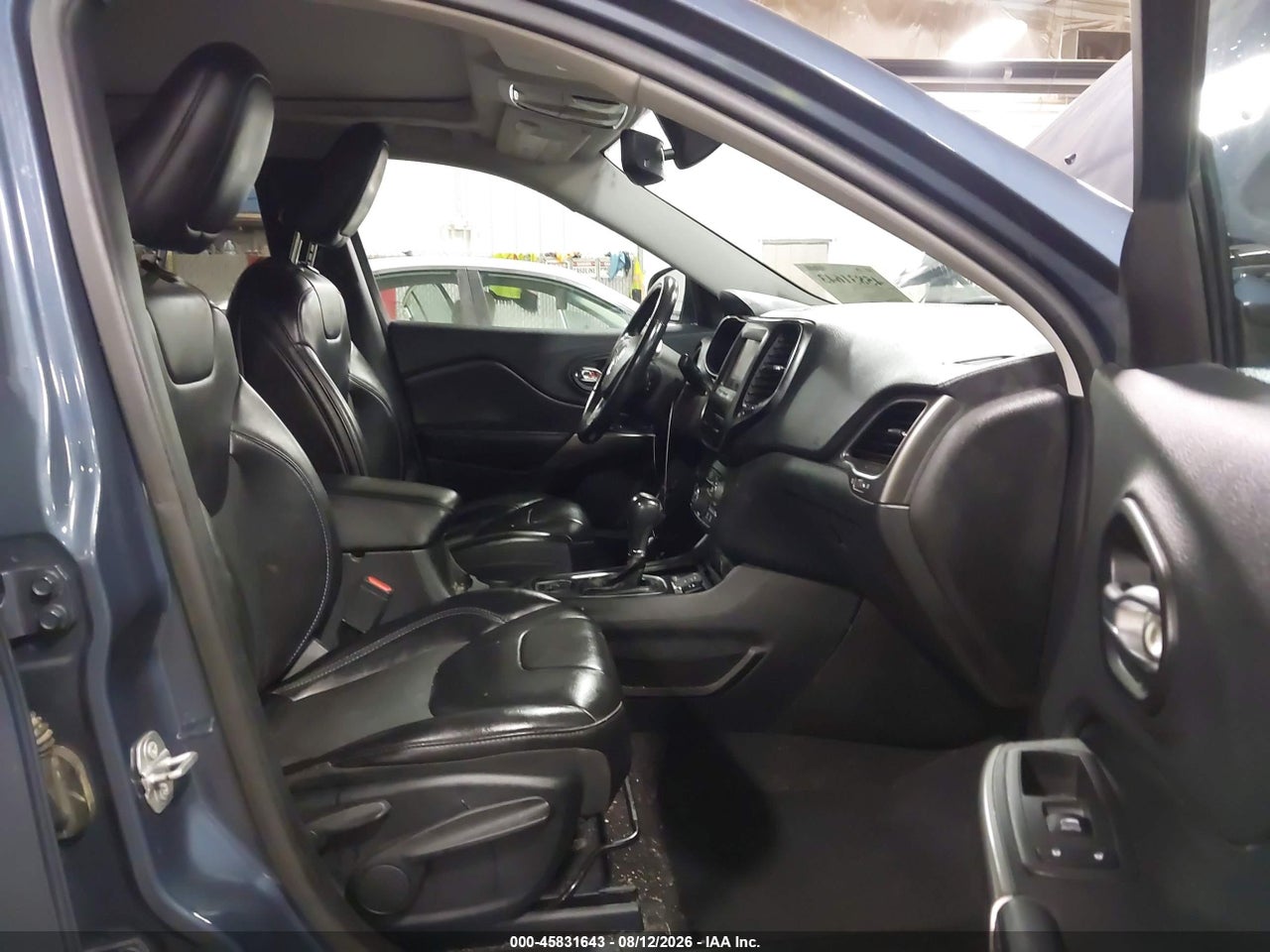 2019 JEEP CHEROKEE LATITUDE PLUS 4X4 · 5/11