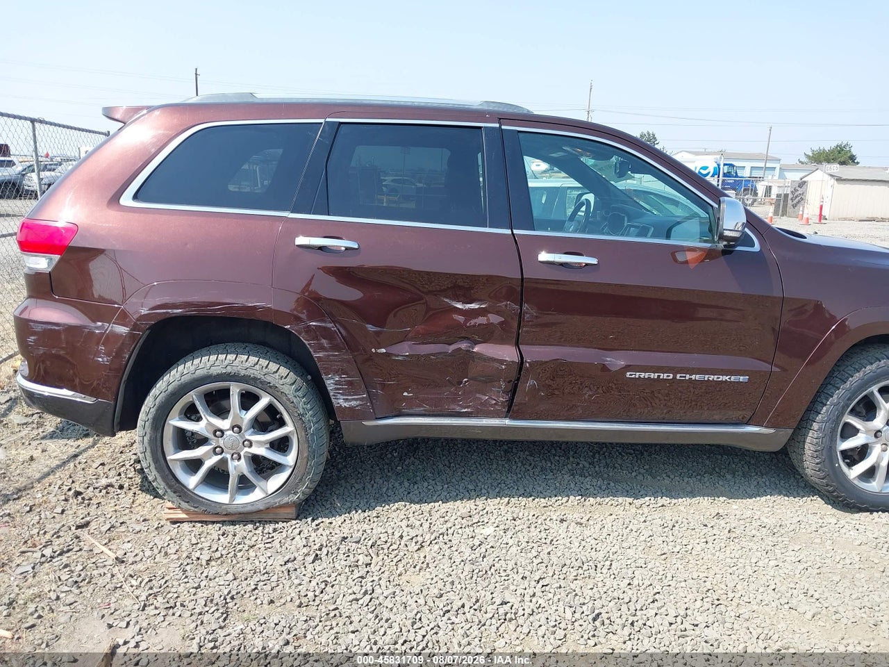 2014 JEEP GRAND CHEROKEE SUMMIT · 6/11