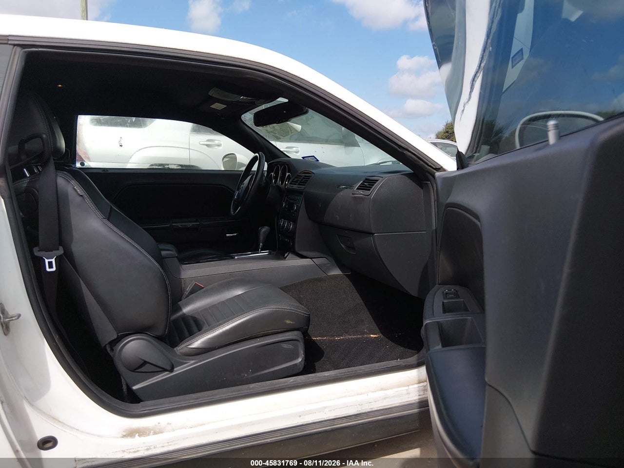 2013 DODGE CHALLENGER SXT PLUS · 5/11