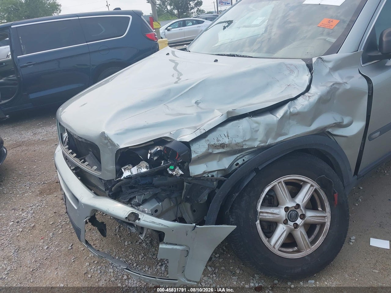 2003 VOLVO XC90 2.5T · 6/11