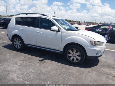 2011 MITSUBISHI OUTLANDER SE