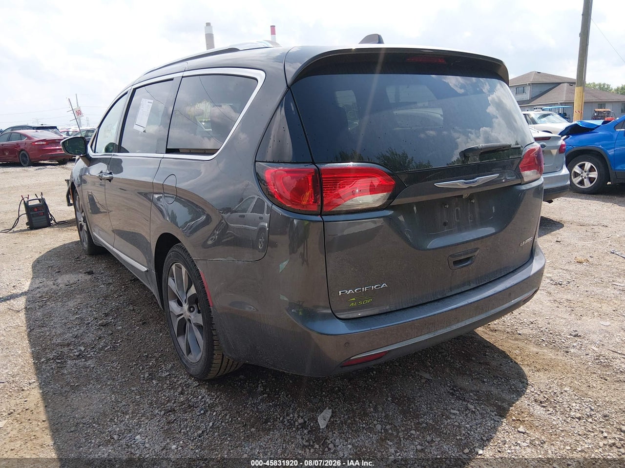 2018 CHRYSLER PACIFICA LIMITED · 3/11