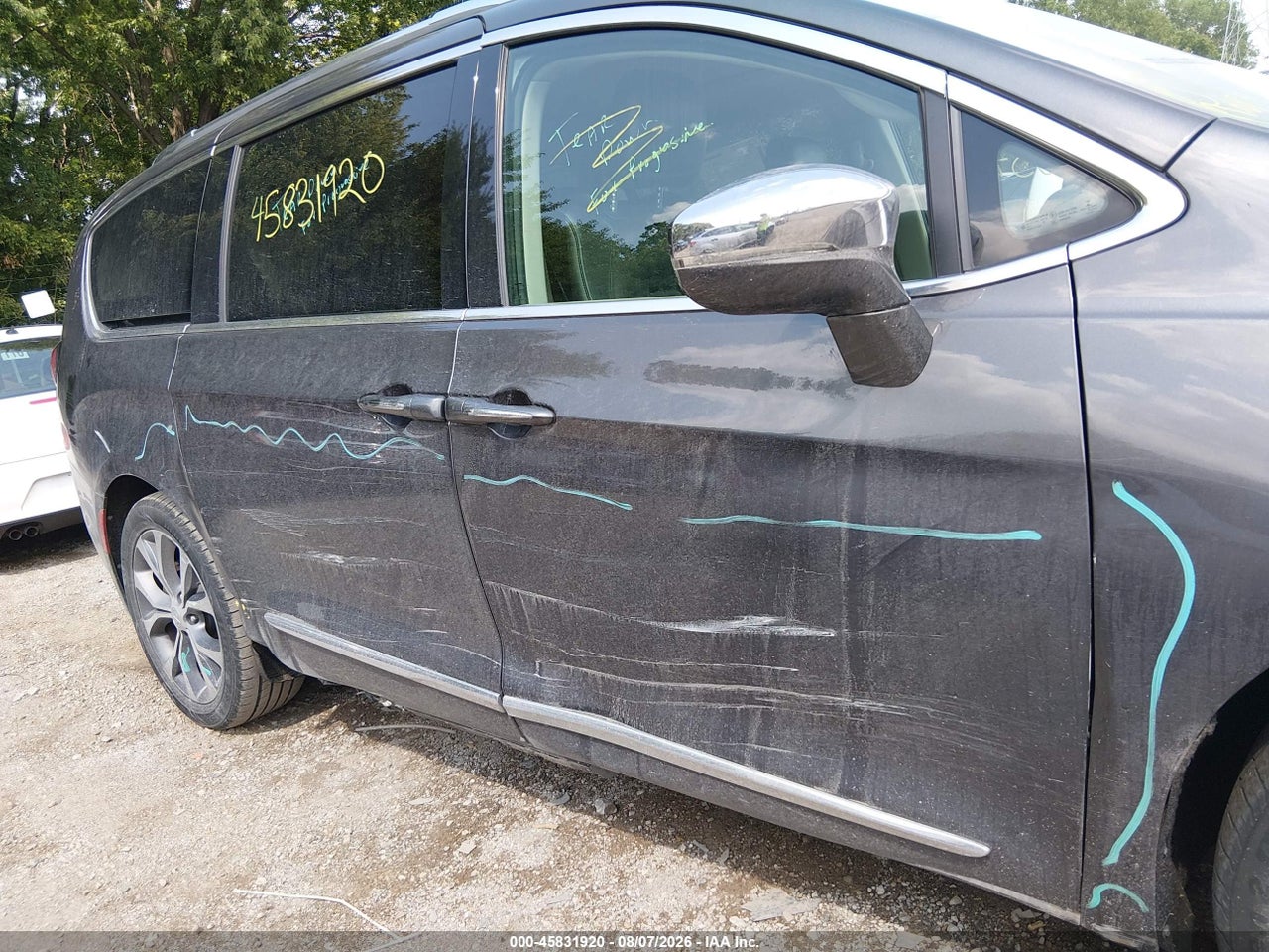 2018 CHRYSLER PACIFICA LIMITED · 6/11