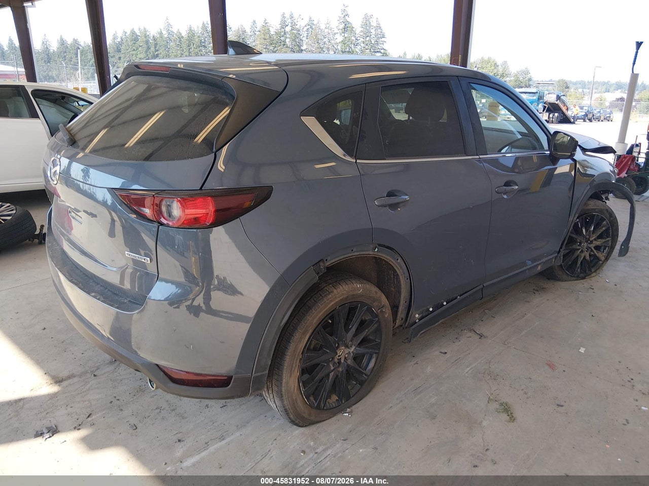 2021 MAZDA CX-5 CARBON EDITION/TOURING · 4/11