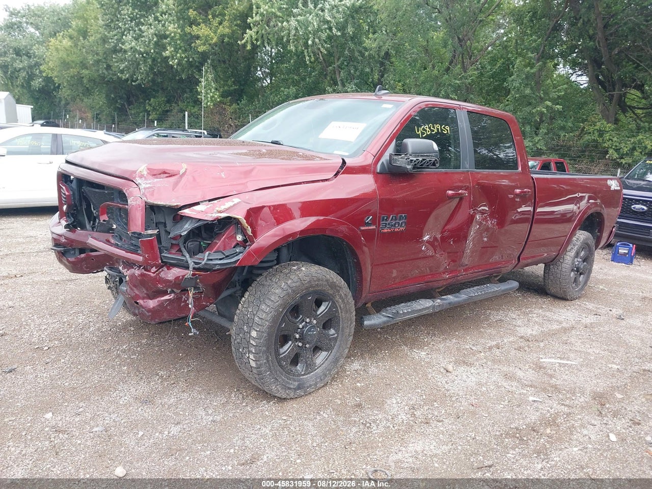 2018 RAM 3500 LARAMIE  4X4 8' BOX · 2/4