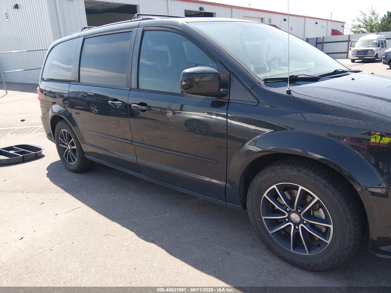 2C4RDGEG8GR****** · 2016 DODGE GRAND CARAVAN R/T