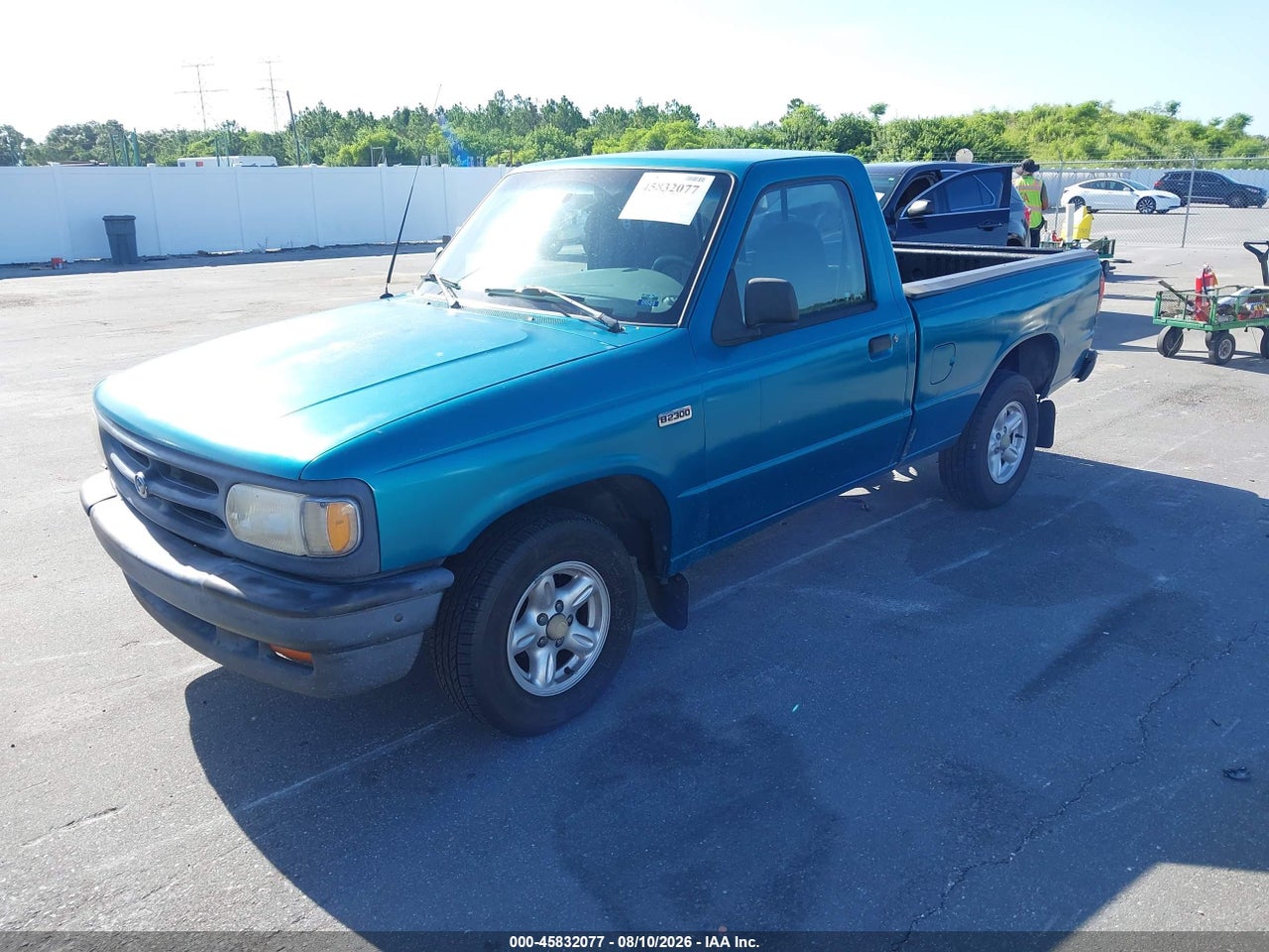 1995 MAZDA B2300 · 2/11