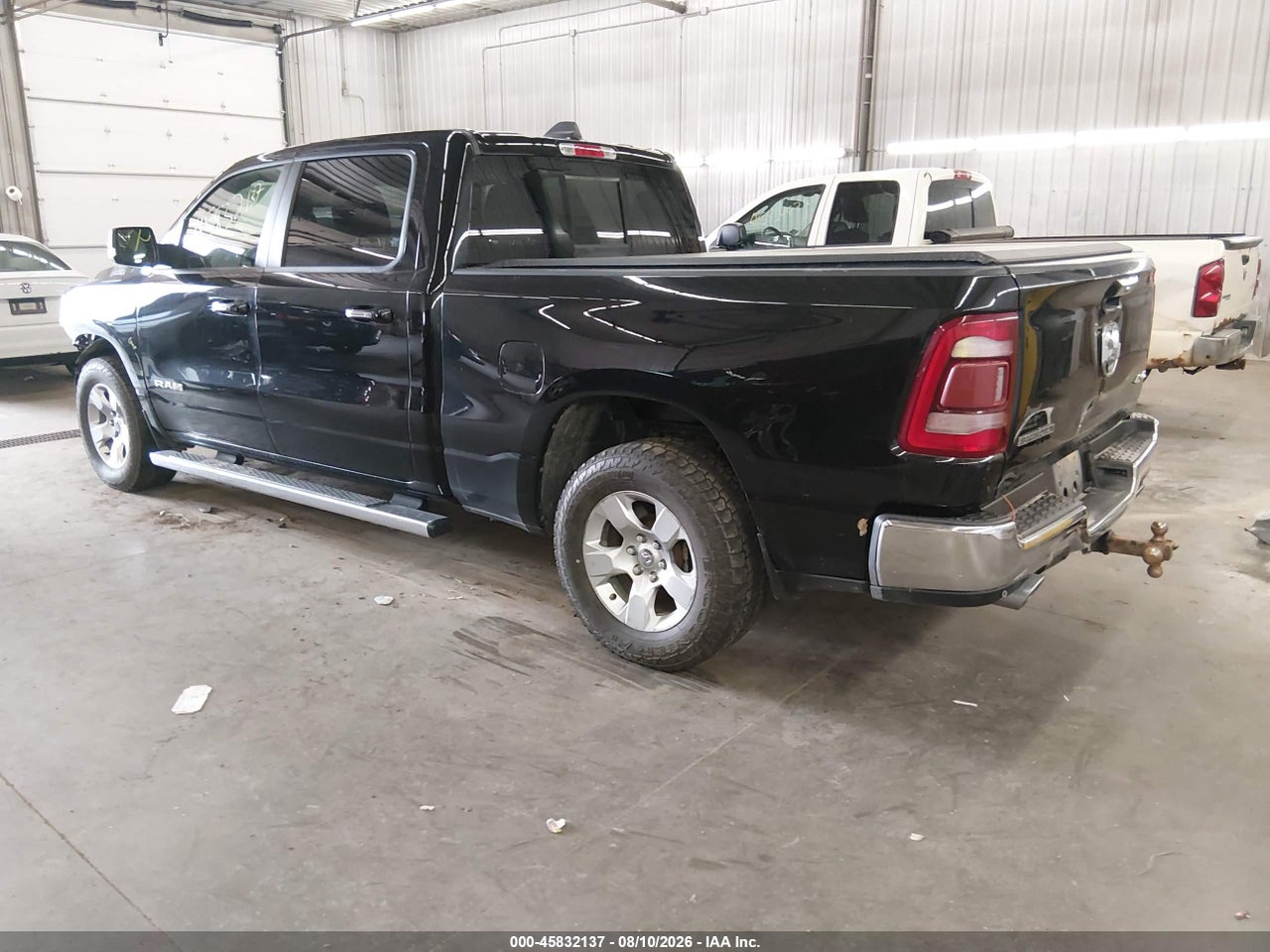 2020 RAM 1500 BIG HORN  4X4 6'4 BOX · 3/11