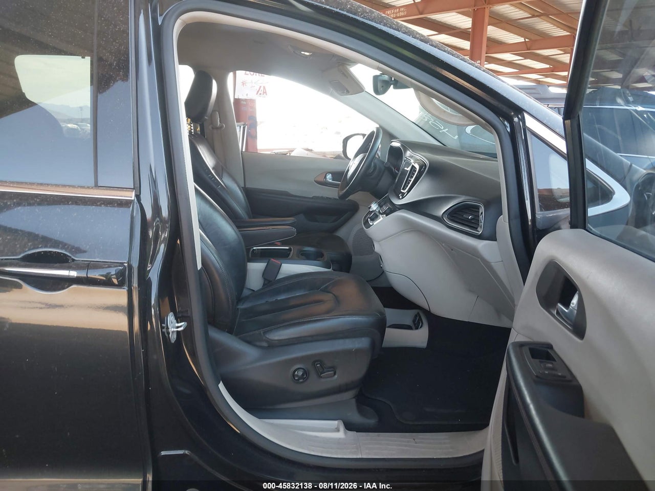 2017 CHRYSLER PACIFICA TOURING-L PLUS · 5/11