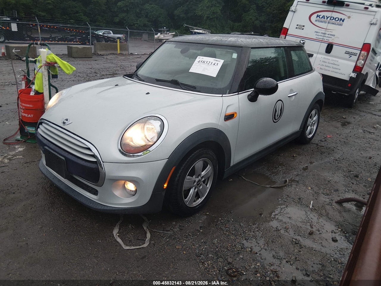 2015 MINI HARDTOP COOPER · 2/11