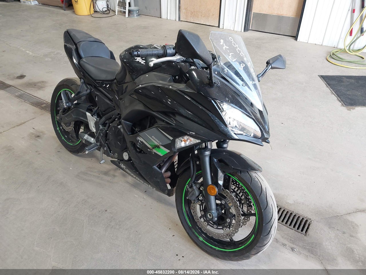 JKAEXEJ15KD****** · 2019 KAWASAKI EX650 J