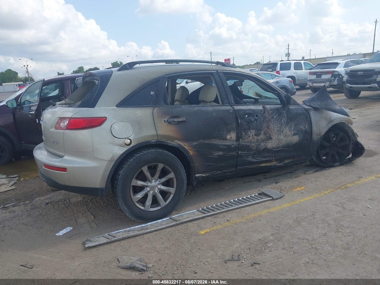 2008 INFINITI FX35 · 4/10