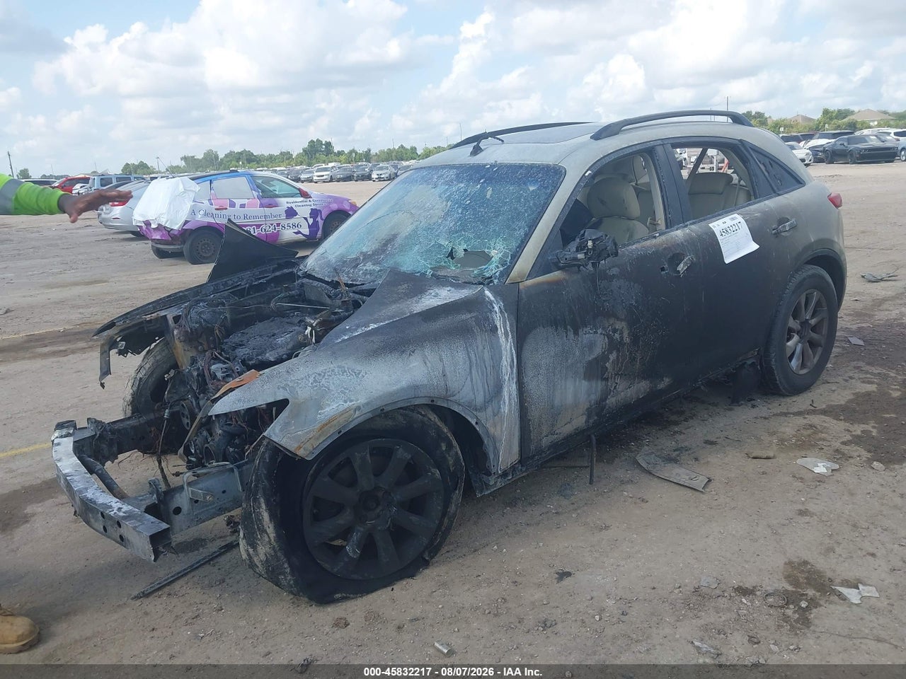 2008 INFINITI FX35 · 2/10
