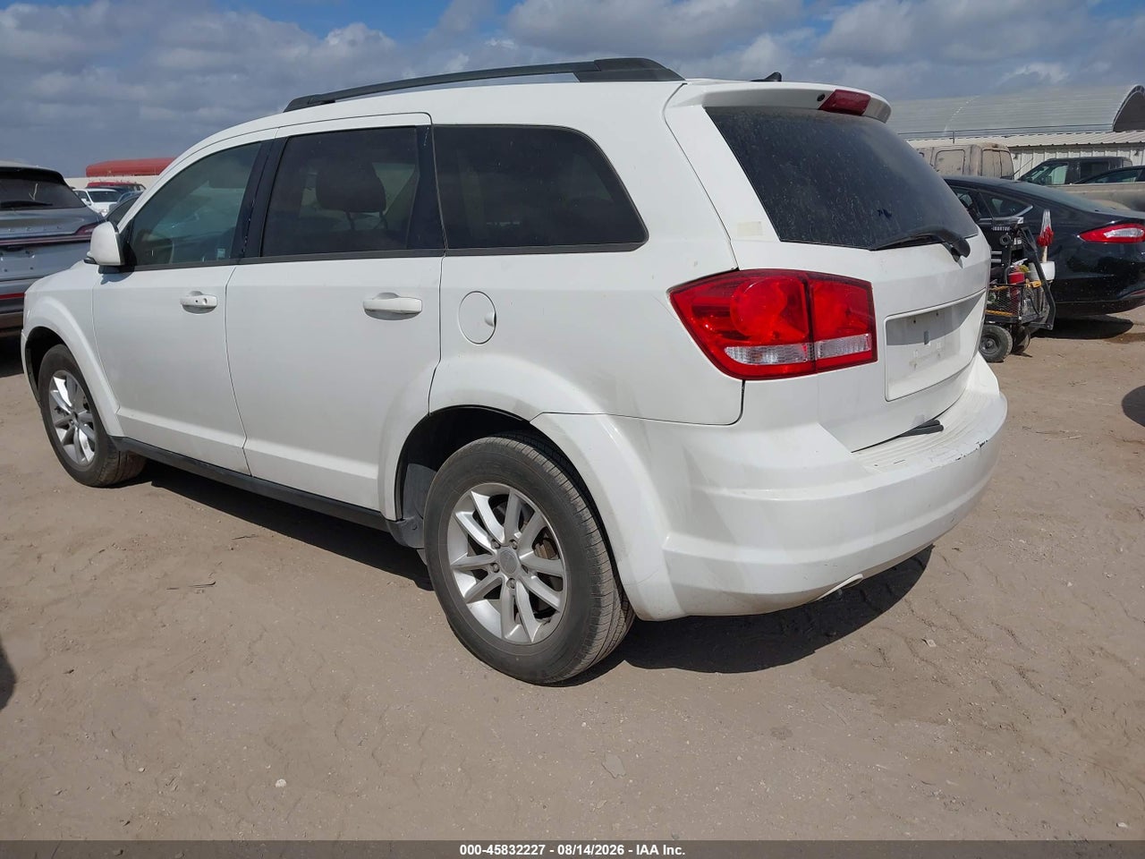 2015 DODGE JOURNEY SXT · 3/10