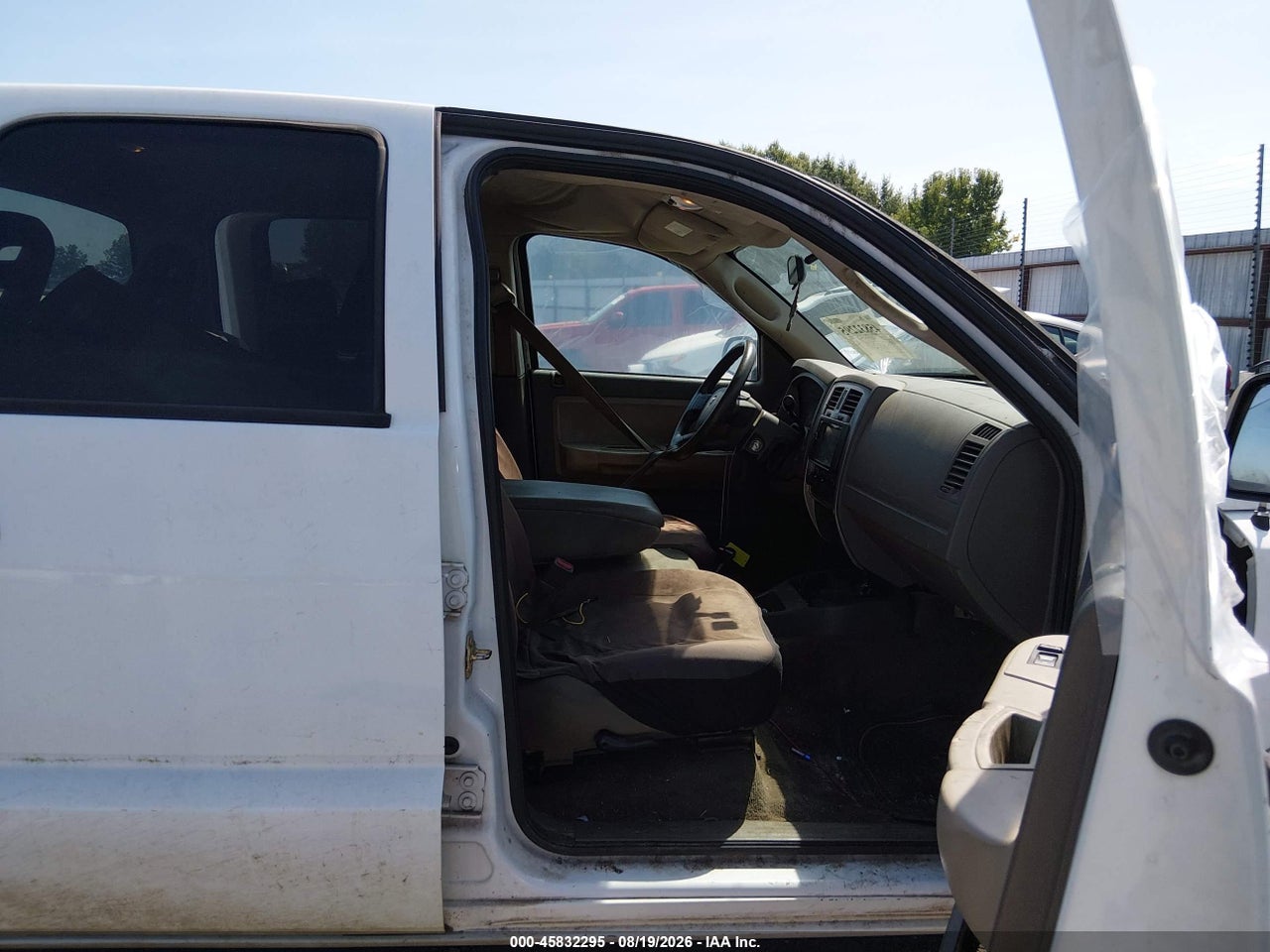 2006 DODGE DAKOTA SLT · 5/11
