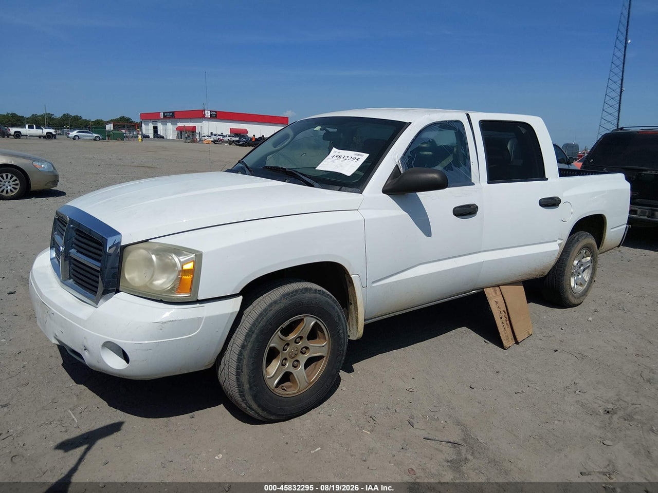 2006 DODGE DAKOTA SLT · 2/11