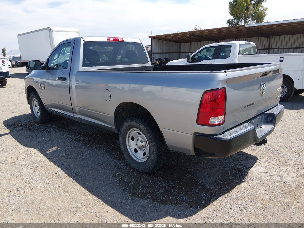 2019 RAM 1500 CLASSIC TRADESMAN  4X4 8' BOX · 3/11