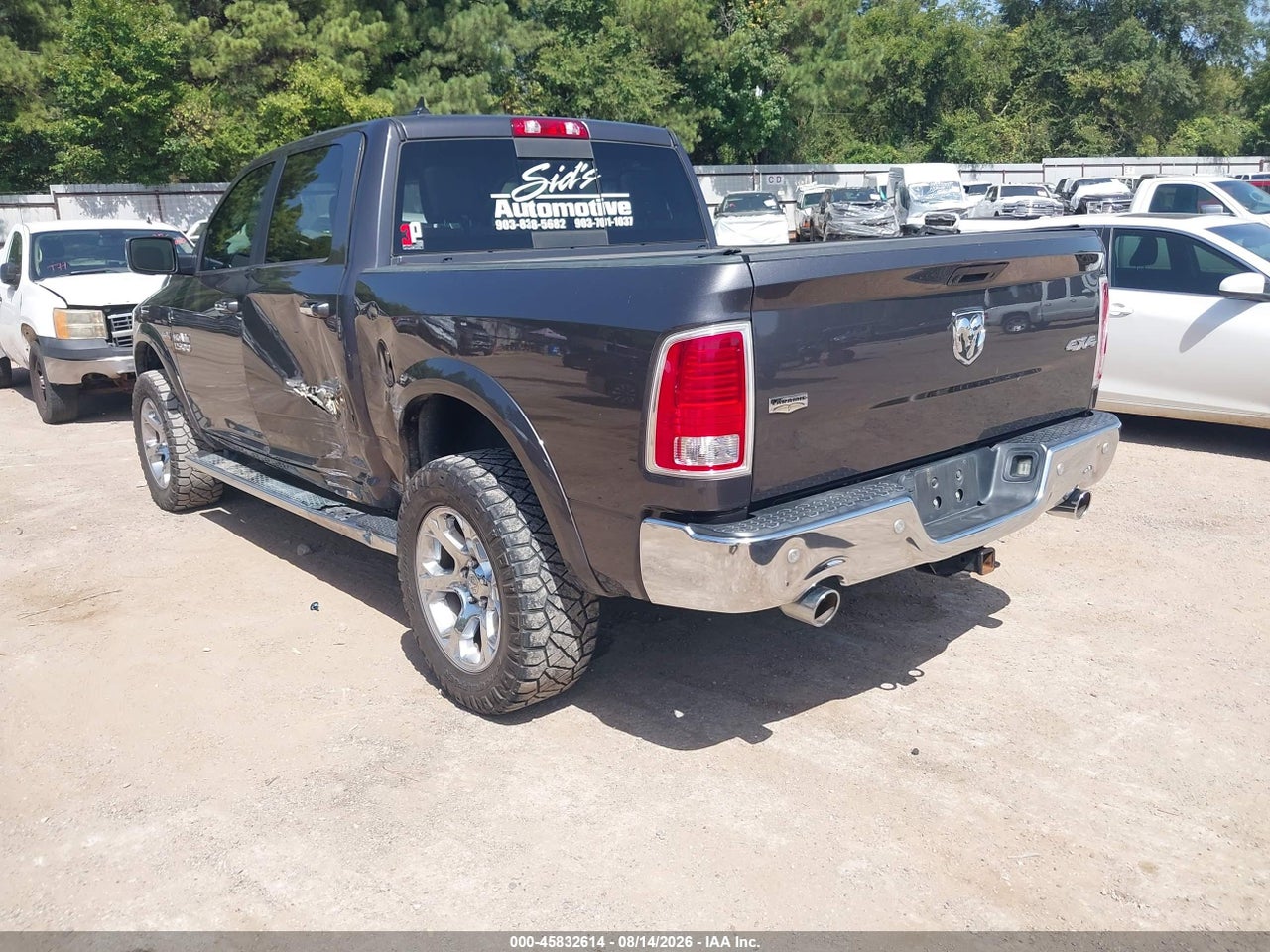 2017 RAM 1500 LARAMIE  4X4 5'7 BOX · 3/11