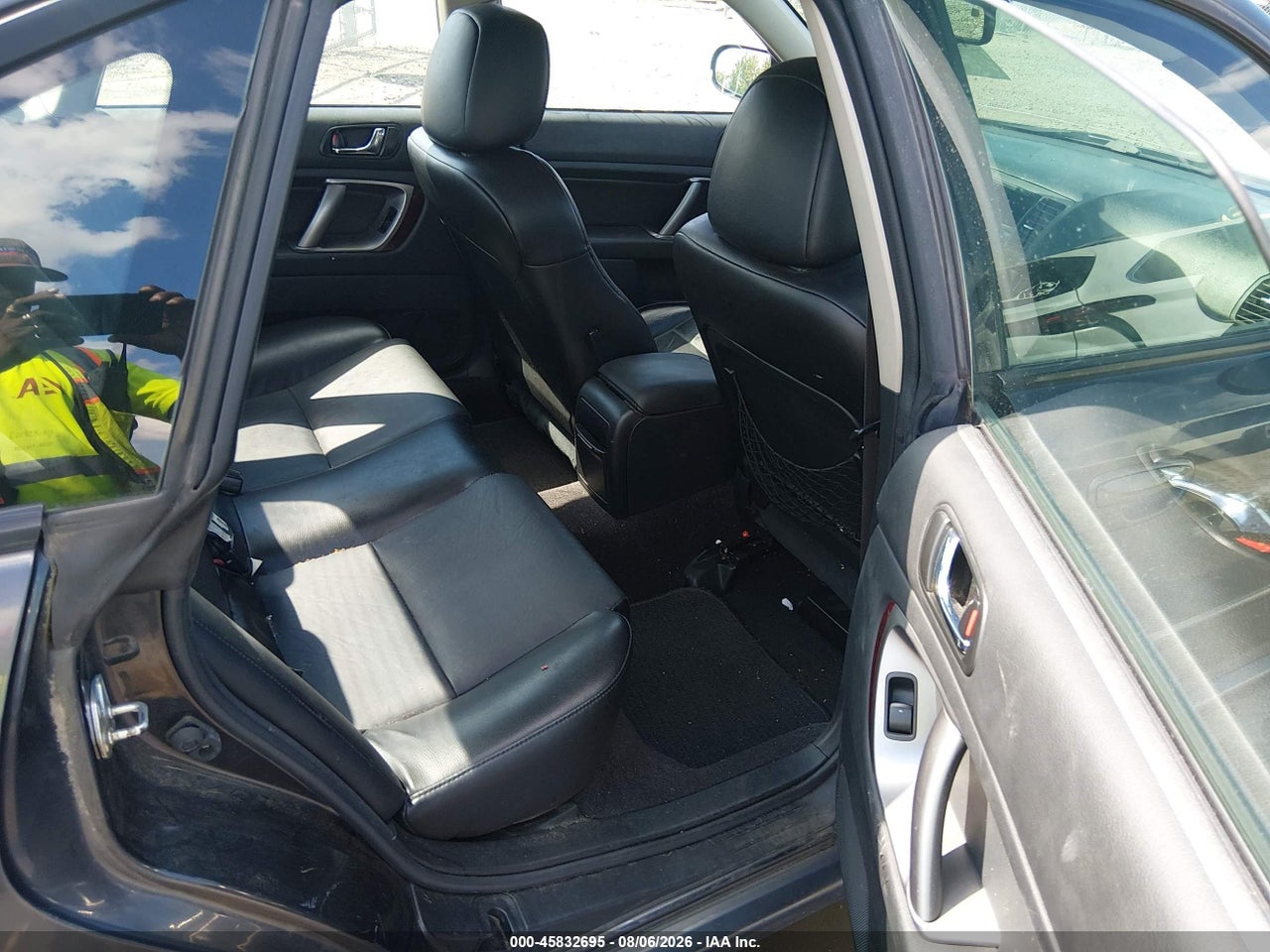 4S3BL626497****** · 2009 SUBARU LEGACY 2.5I LIMITED · 8/11