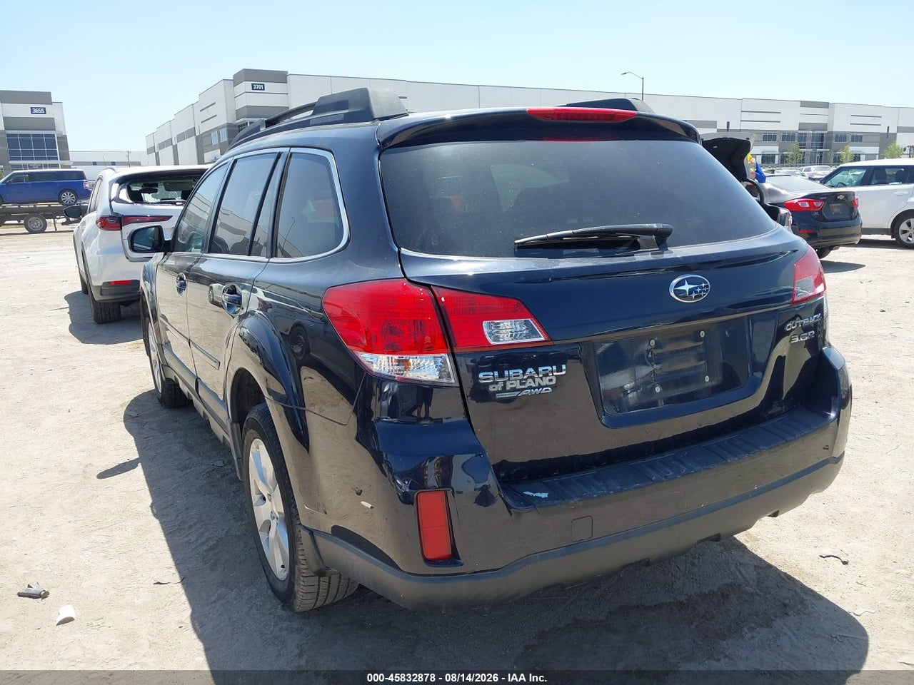 2012 SUBARU OUTBACK 3.6R PREMIUM · 3/11