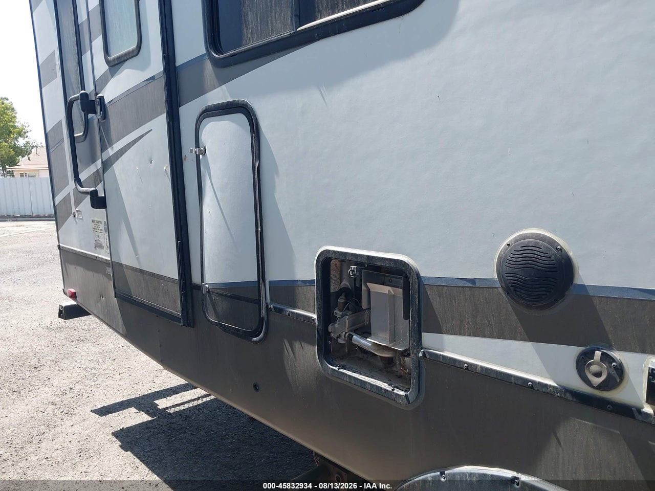 2019 FOREST RIVER WILDCAT SERIES M-29R · 6/10