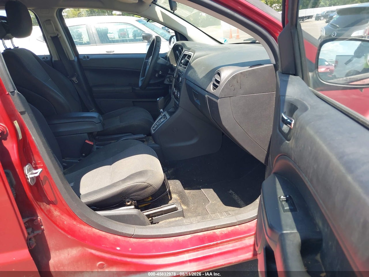 2010 DODGE CALIBER SXT · 5/11