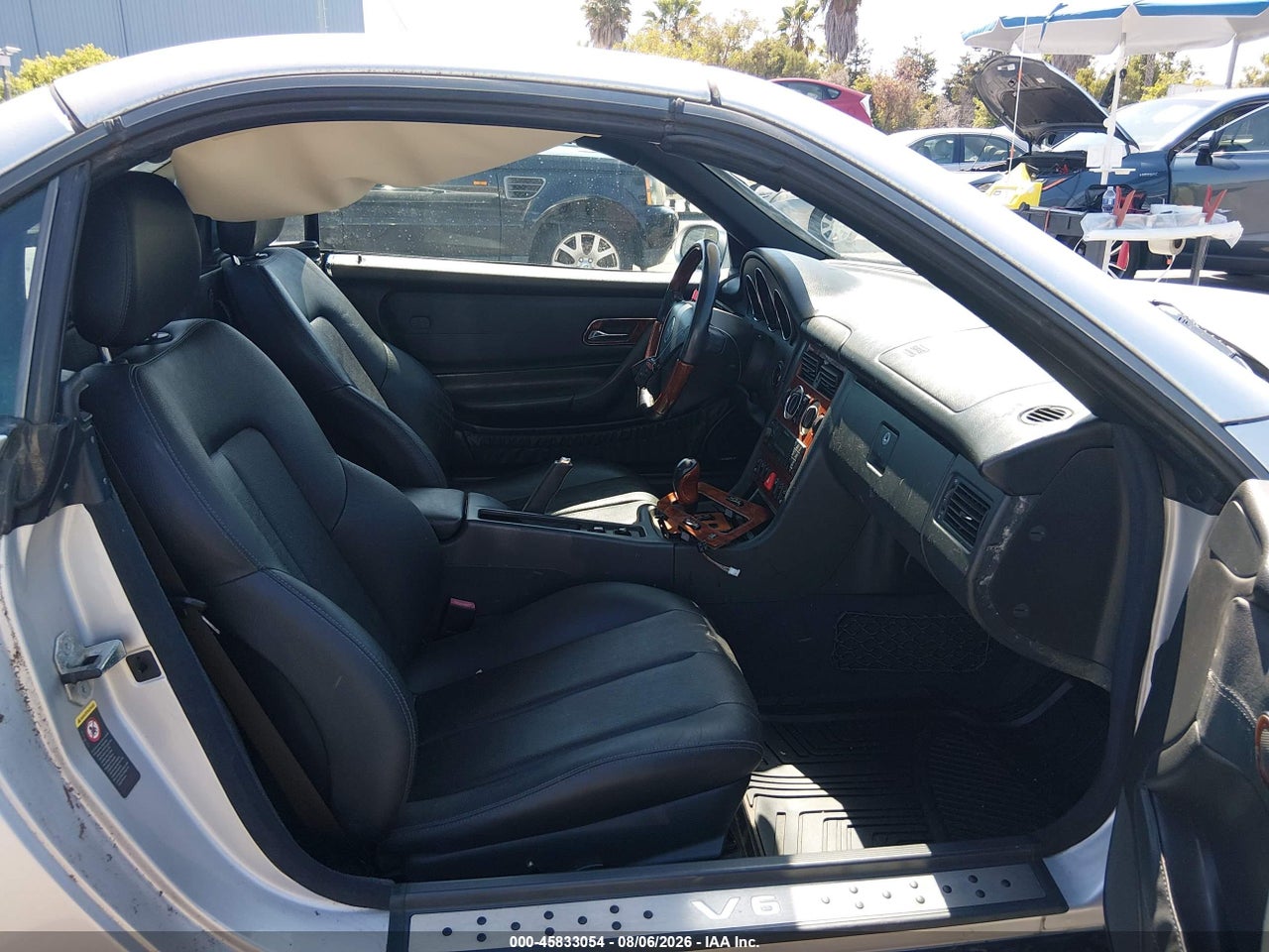 2001 MERCEDES-BENZ SLK 320 · 5/11