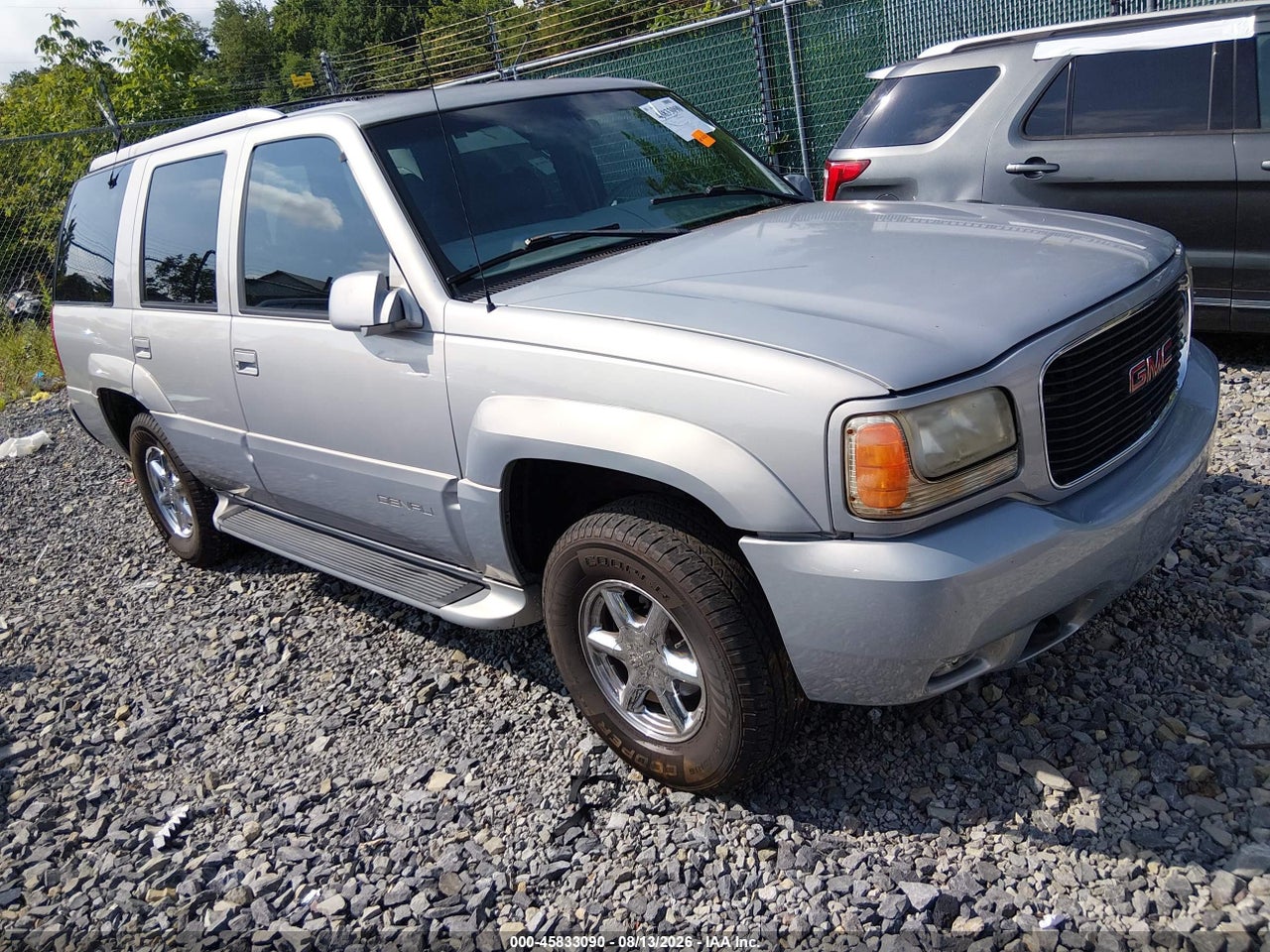 1GKEK13R6YR****** · 2000 GMC YUKON DENALI
