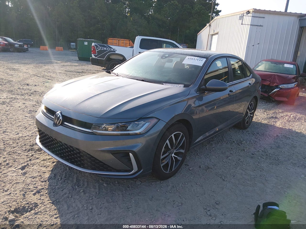 2025 VOLKSWAGEN JETTA 1.5T SE · 2/11