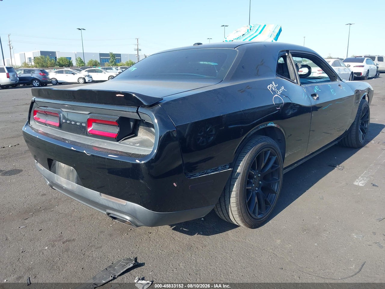 2016 DODGE CHALLENGER SXT · 4/11