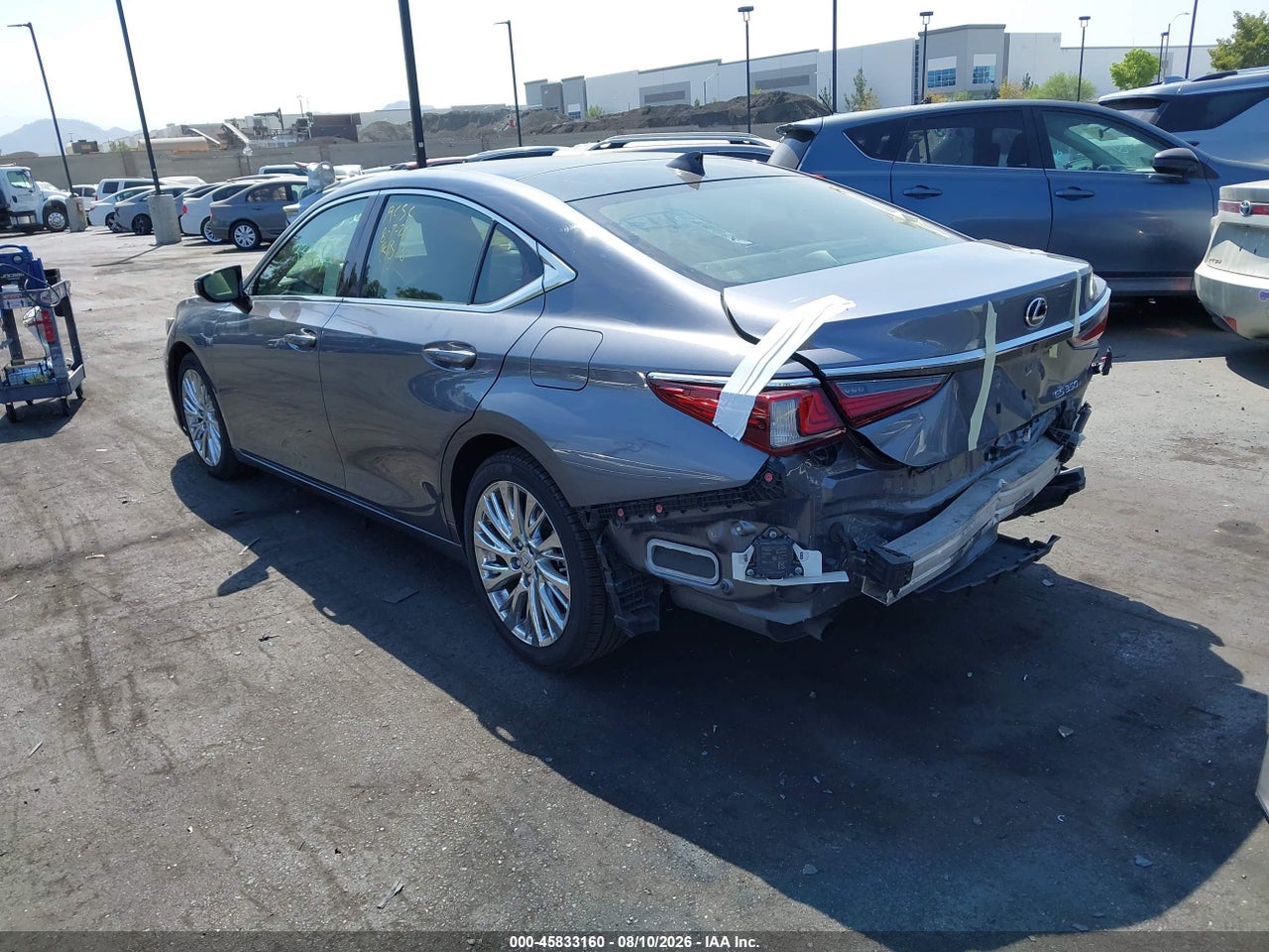 JTHBZ1B18K2****** · 2019 LEXUS ES 350   · 3/11