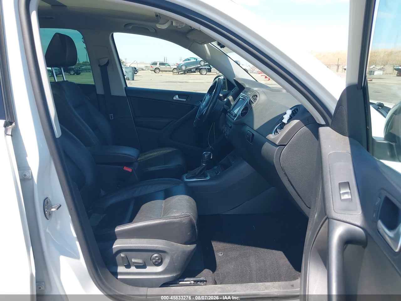 2017 VOLKSWAGEN TIGUAN 2.0T SPORT · 5/11