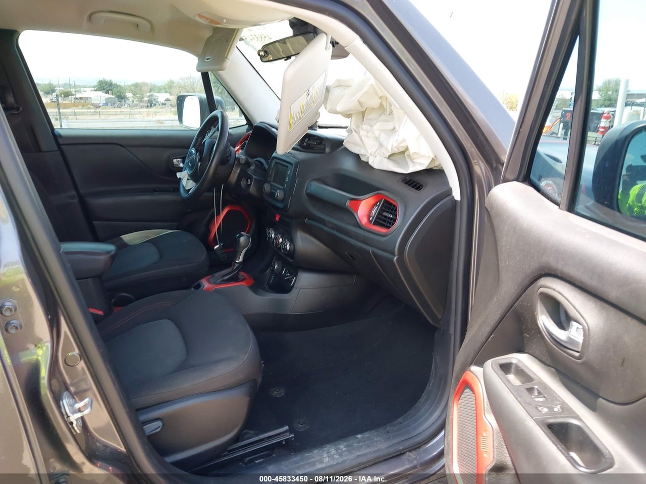 2017 JEEP RENEGADE TRAILHAWK · 5/11