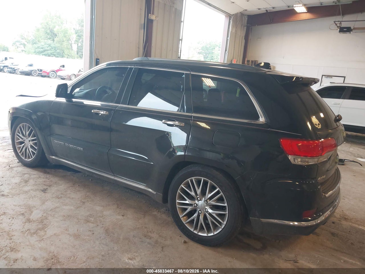 2018 JEEP GRAND CHEROKEE SUMMIT 4X4 · 3/11