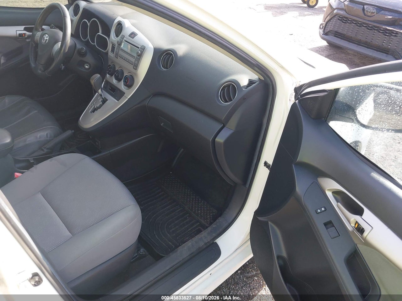 2009 TOYOTA MATRIX S · 5/8