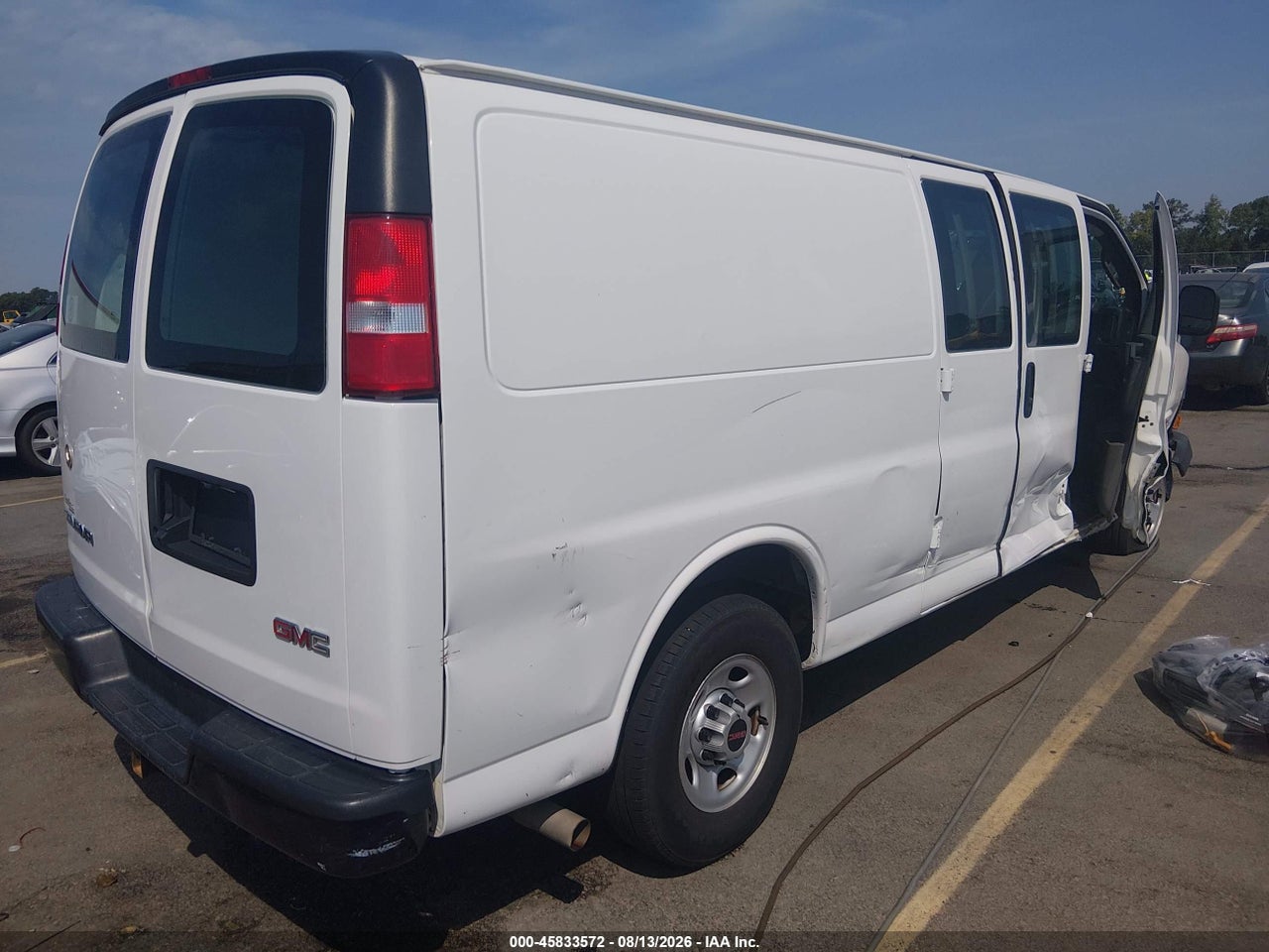 2019 GMC SAVANA 2500 WORK VAN · 4/11