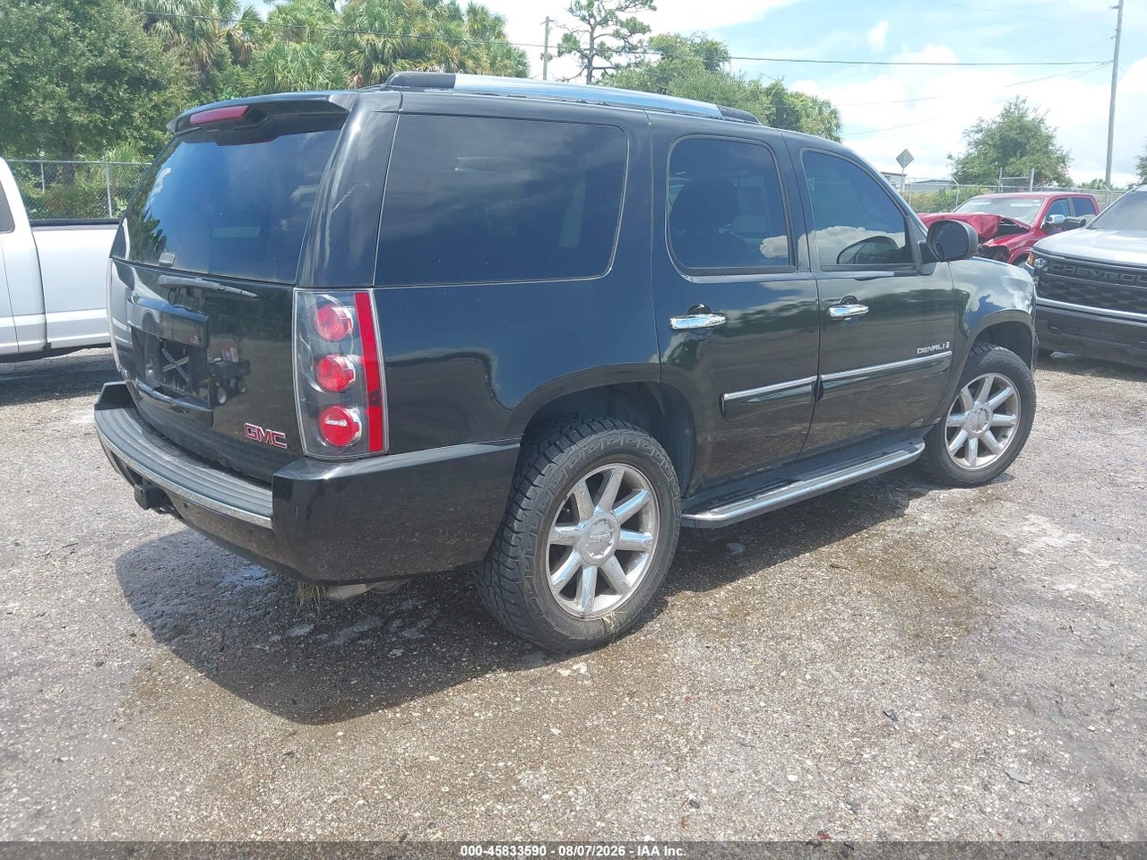 2008 GMC YUKON DENALI · 4/11