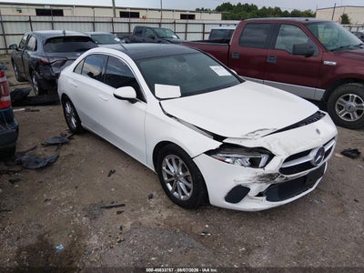 WDD3G4EB6KW****** · 2019 MERCEDES-BENZ A 220
