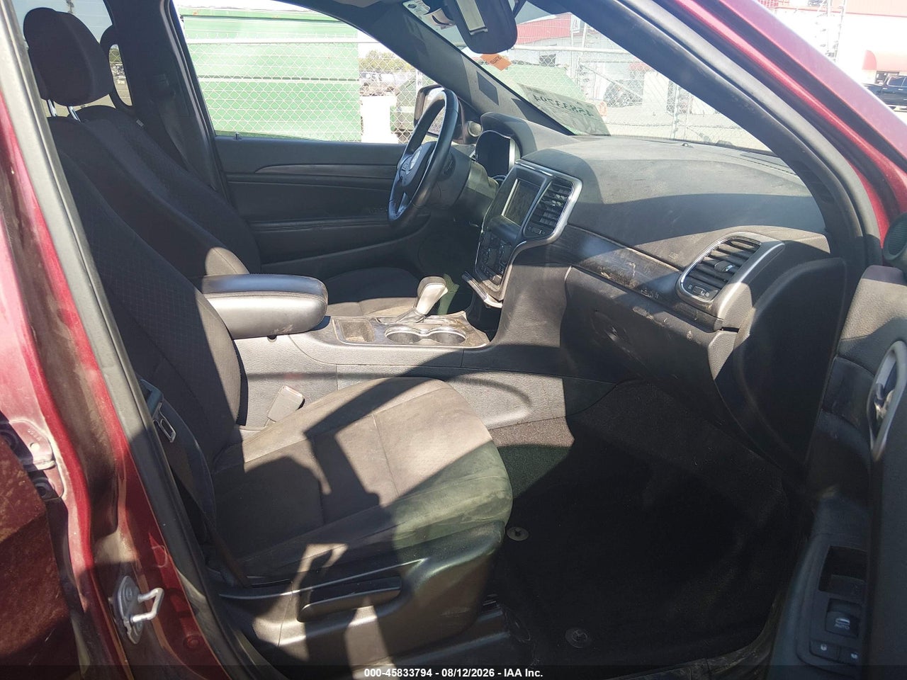 2019 JEEP GRAND CHEROKEE LAREDO E 4X2 · 5/11