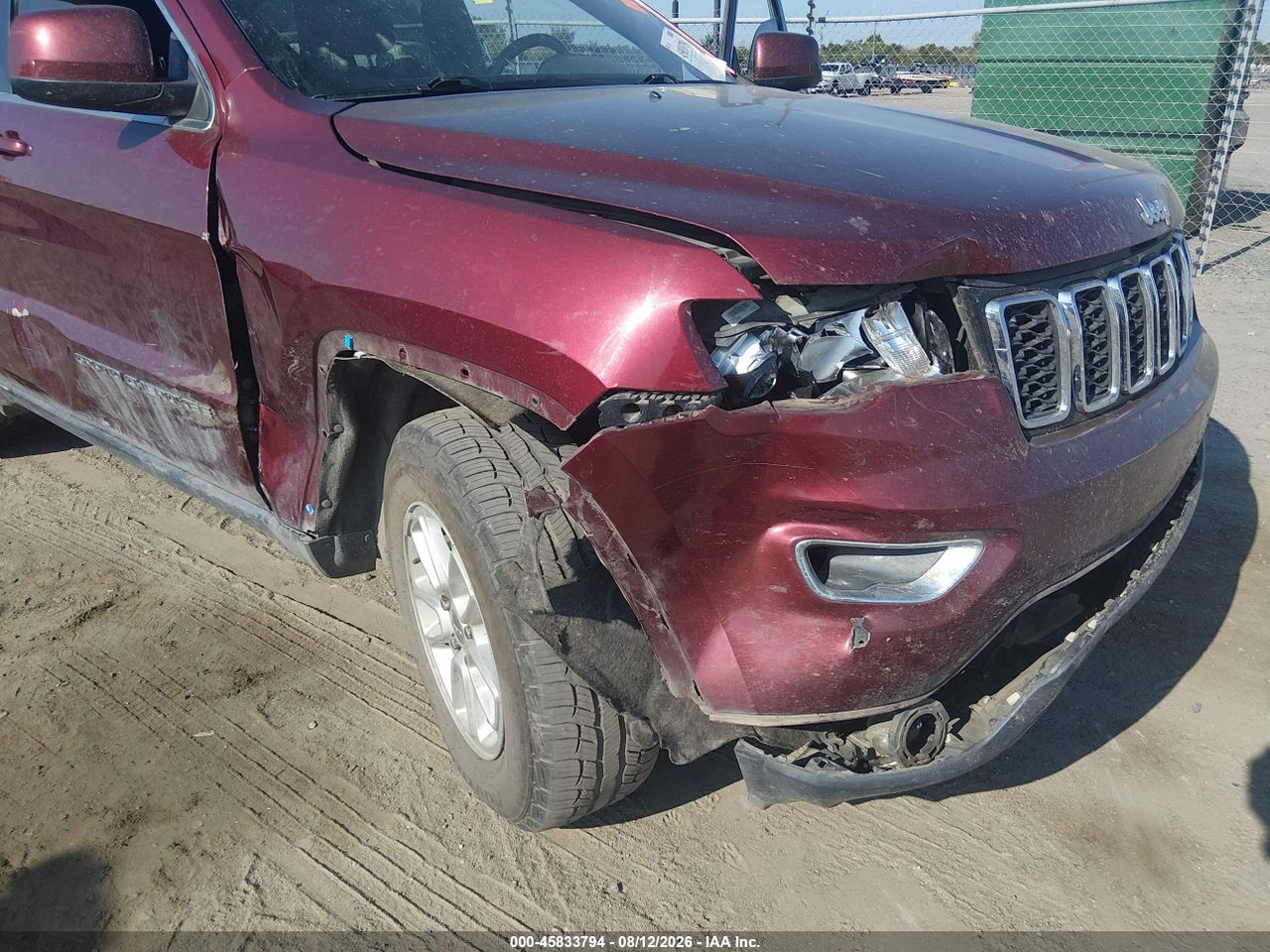 2019 JEEP GRAND CHEROKEE LAREDO E 4X2 · 6/11