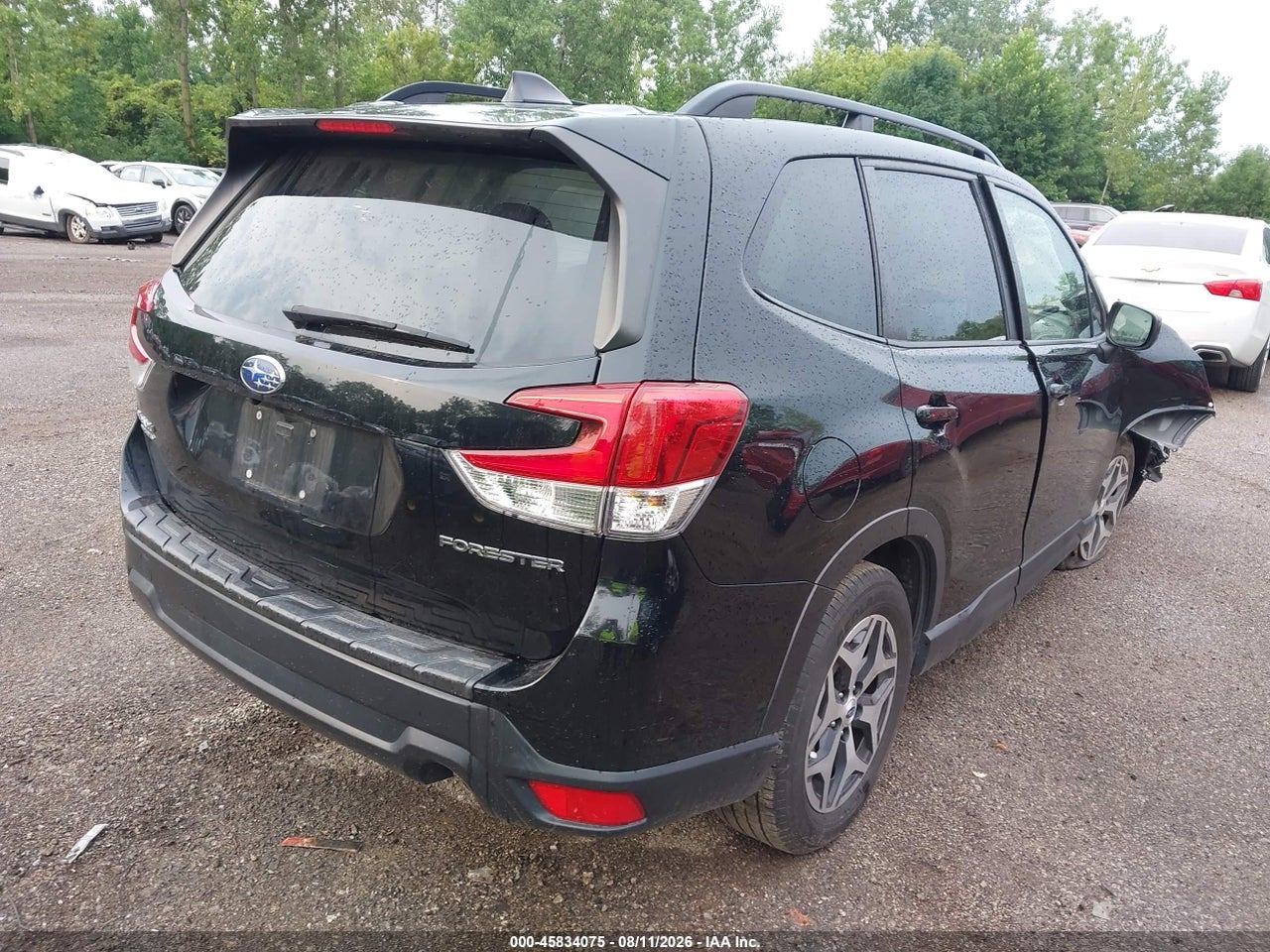 2020 SUBARU FORESTER PREMIUM · 4/10